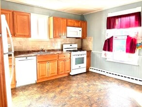 9 Laurel St in Lynn, MA - Building Photo - Building Photo