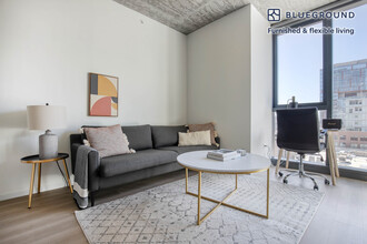 160 N Morgan St-Unit -FL7-ID1068 in Chicago, IL - Building Photo - Building Photo
