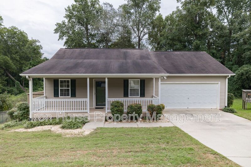 357 Mary Alice Dr in Winder, GA - Building Photo