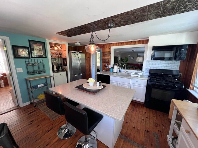 78 Long Island Rd in Moultonborough, NH - Building Photo - Building Photo