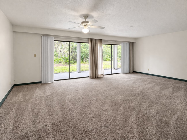 940 Tennis Way in Haines City, FL - Building Photo - Building Photo