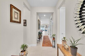 1425 Lone Wood Blvd in Alafaya, FL - Building Photo - Building Photo