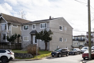 210 15th Av E in Vancouver, BC - Building Photo