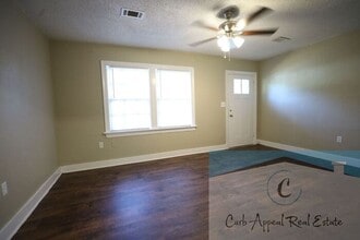 1213 Kitchen St in Jonesboro, AR - Building Photo - Building Photo