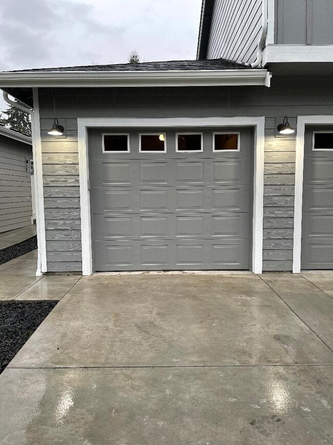 6932 Liberty Ln in Tumwater, WA - Building Photo - Building Photo