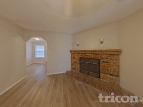 7828 Texridge Dr in Dallas, TX - Building Photo - Building Photo