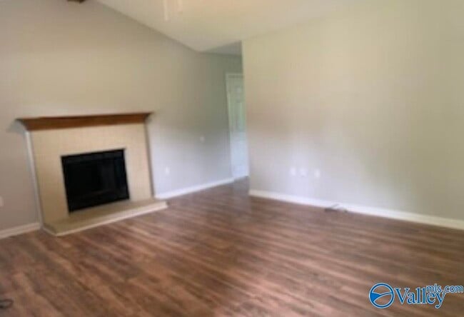 105 Gibbon Dr in Harvest, AL - Building Photo - Building Photo