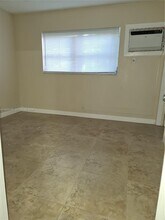 5162 NE 6th Ave in Oakland Park, FL - Building Photo - Building Photo