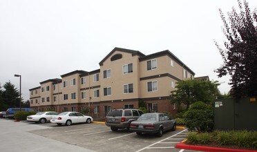 Tri Court Apartments in Kent, WA - Building Photo - Building Photo