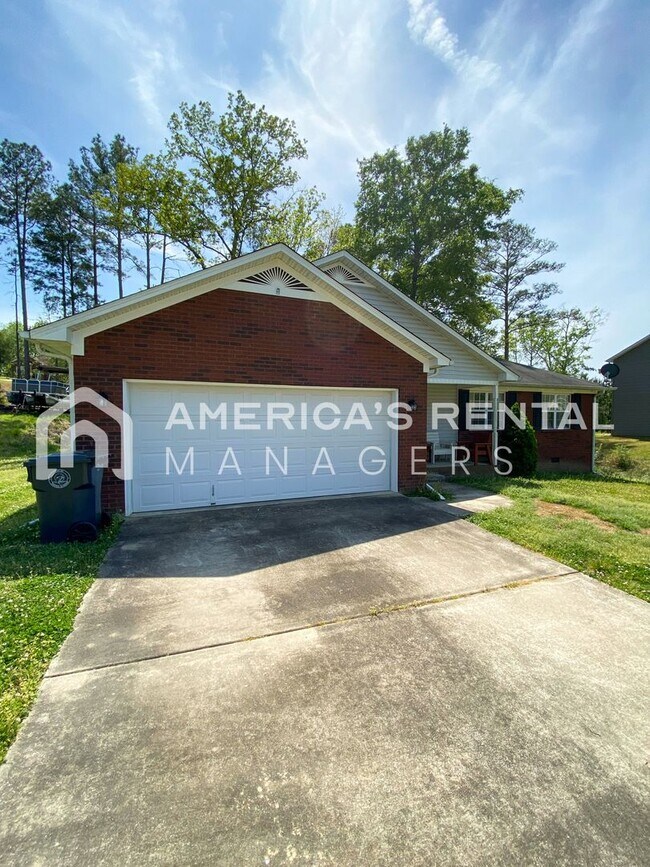 67 Wilson Way in Lincoln, AL - Building Photo - Building Photo