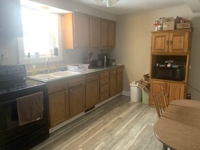 568 Beech St in Manchester, NH - Building Photo - Building Photo