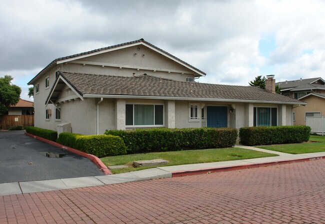 515 Granger Ter in Sunnyvale, CA - Building Photo - Building Photo