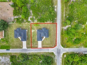 100 W 11th St in Lehigh Acres, FL - Building Photo - Building Photo