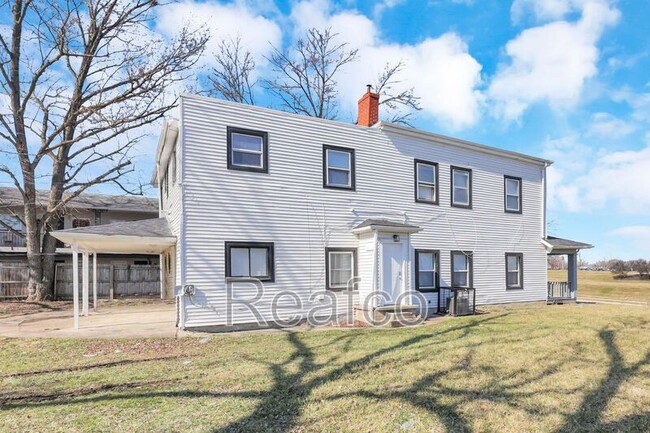 property at 1997 1/2 W Broad St