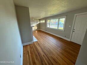 2500 E 3rd St in Greenville, NC - Building Photo - Building Photo