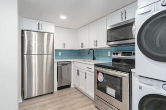 Robin Hood Apartments in Easton, PA - Building Photo - Interior Photo