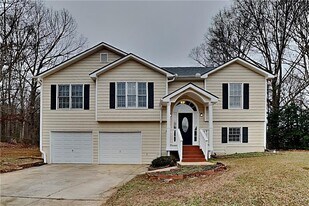 235 Austin Dr in Douglasville, GA - Building Photo