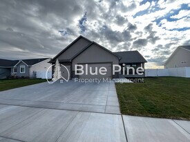 185 Galena Smt Dr in Idaho Falls, ID - Building Photo