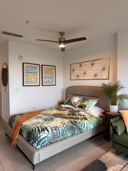 1147 NW 8th Ave, Unit S31 in Miami, FL - Foto de edificio