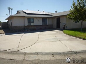 2511 S Walnut Ave in Yuma, AZ - Building Photo - Building Photo