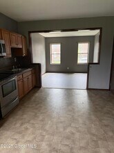 27 Vliet St in Cohoes, NY - Building Photo - Building Photo