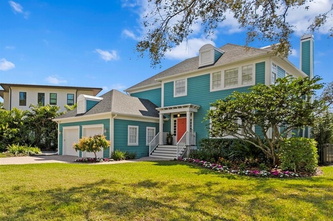 5004 W Leona St in Tampa, FL - Building Photo - Building Photo