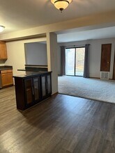 2234 Abbeywood Dr in Lisle, IL - Building Photo - Building Photo