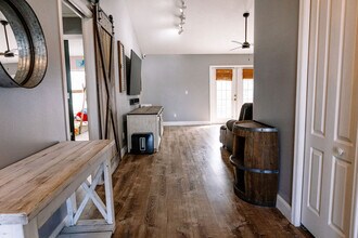 22620 Willow Lakes Dr in Lutz, FL - Building Photo - Building Photo