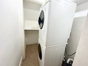 1558 Tremont St, Unit 2 in Boston, MA - Building Photo - Building Photo
