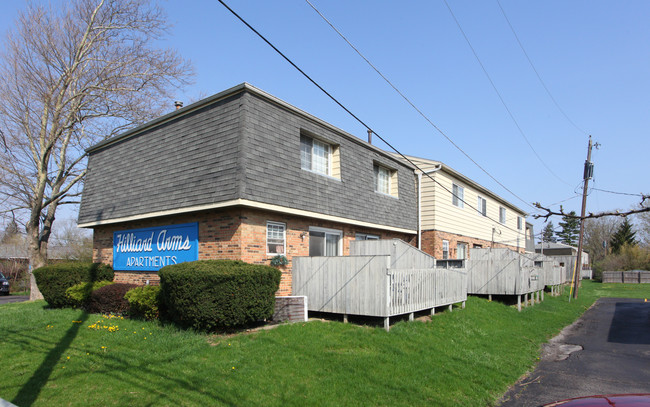 Hilliard Arms Apartments in Hilliard, OH - Foto de edificio - Building Photo