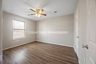 2372 N Raven Ln in Fayetteville, AR - Building Photo - Building Photo