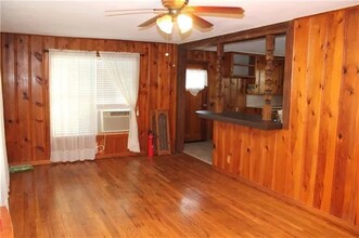 1621 S Stewart St in Azle, TX - Building Photo - Building Photo