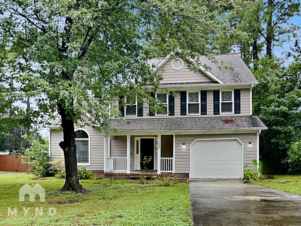 1720 Winway Dr in Raleigh, NC - Building Photo