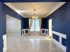 1928 Dearmon Dr in Charlotte, NC - Building Photo - Building Photo