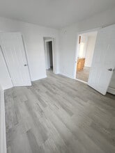 102 Knox St in Lewiston, ME - Building Photo - Building Photo