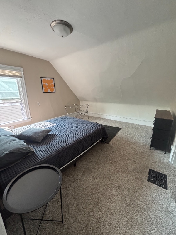 111 Sweet St NE in Grand Rapids, MI - Building Photo - Building Photo