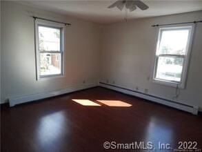 508 Naugatuck Ave in Milford, CT - Building Photo - Building Photo