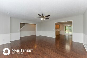2010 Pearson Ln in La Vergne, TN - Building Photo - Building Photo