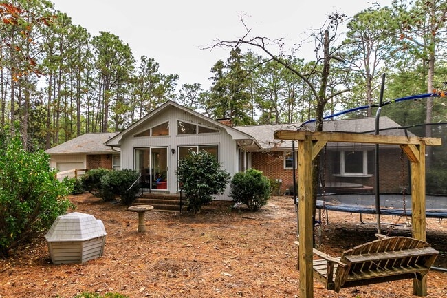 380 Swoope Dr in Southern Pines, NC - Building Photo - Building Photo