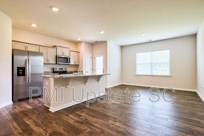 753 Embark Cir in Greer, SC - Building Photo - Building Photo