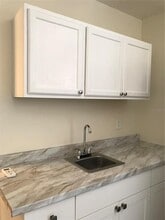 10408 N Woodmere Rd in Tampa, FL - Building Photo - Building Photo