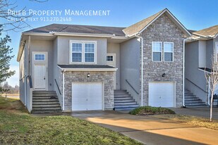 803 S Woodson Ct in Gardner, KS - Building Photo