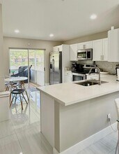 20851 NW 4 St in Pembroke Pines, FL - Building Photo - Building Photo