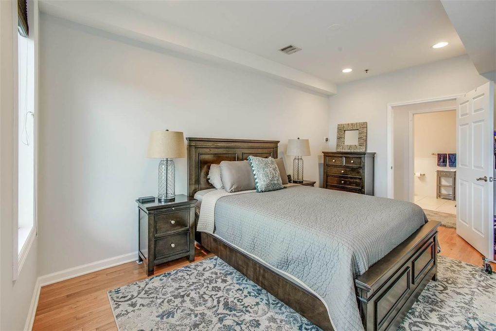 203 Hackensack Plank Rd in Weehawken, NJ - Building Photo