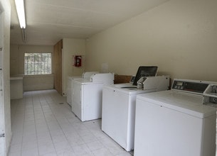 122 West in Jacksonville, FL - Foto de edificio - Interior Photo