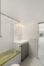 34 Dondi Rd in Key West, FL - Building Photo - Building Photo