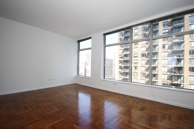 property at 250 E 54th St