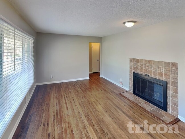 4020 Nevada Ave N in Minneapolis, MN - Building Photo - Building Photo