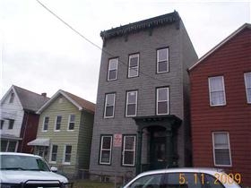 137 Main St in Cohoes, NY - Building Photo