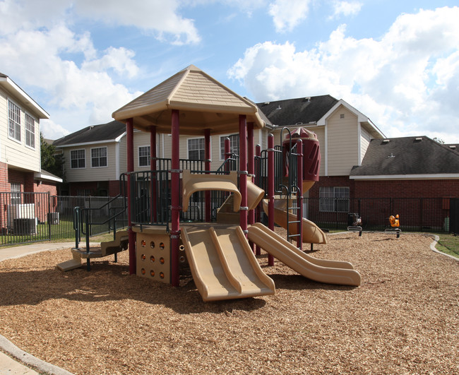 Plum Creek Apartments in Houston, TX - Building Photo - Other